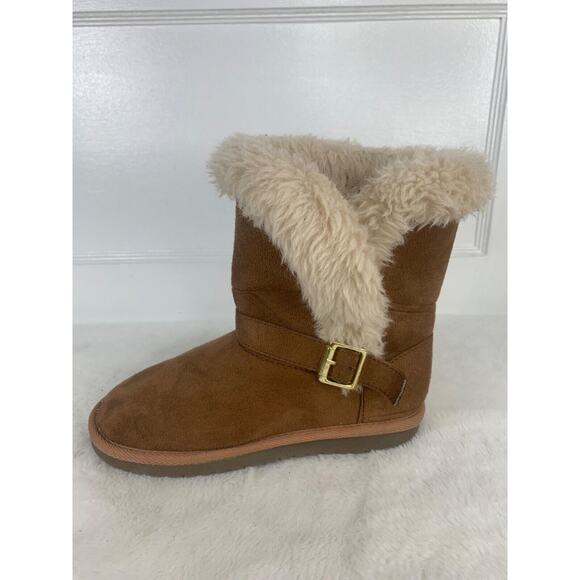 Place Brown Suede Girls Boots With Faux Fur Lining & Buckle Size 2 - Picture 4 of 9
